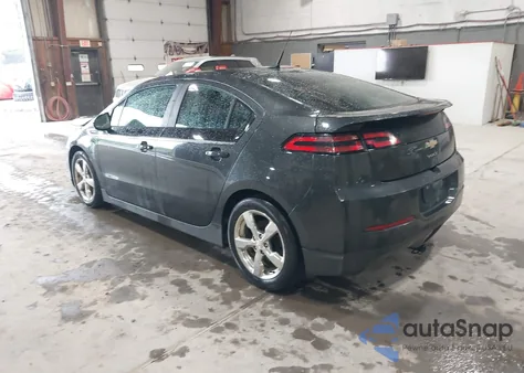 2014 Chevrolet Volt z USA, uszkodzony, nr VIN 1G1RD6E47EU153106